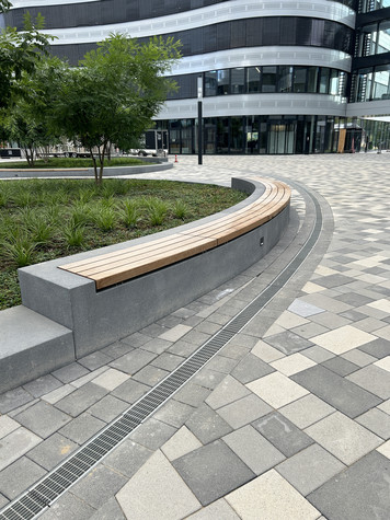Referenz-sms-group-moenchengladbach-aussenbereich-entwaesserungsrinne-multiline-light-ACO
